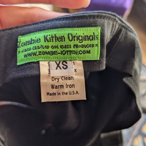 Zombie Kitten spiderweb pencil skirt Xs - Picture 2 of 6